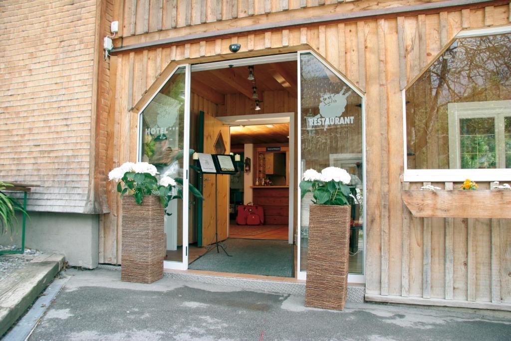 Hotel Gasthaus Schaefle Bürserberg Esterno foto