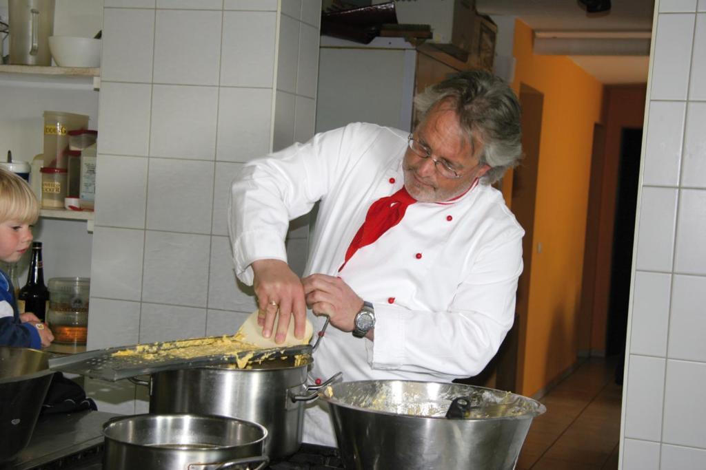 Hotel Gasthaus Schaefle Bürserberg Esterno foto