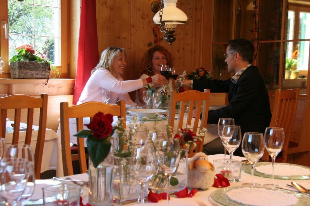 Hotel Gasthaus Schaefle Bürserberg Esterno foto